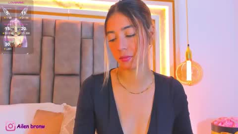 Snapshot of hannabronw chatting on October 2025 11:39:02 PM Eliana online show from October 2025 11:39:02 PM