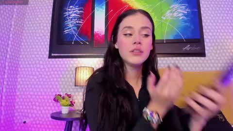 Hanna online show from November 2025 03:39:01 AM