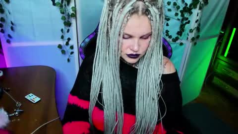 Snapshot of hannah_chaos chatting on November 2025 10:19:02 PM Hannah online show from November 2025 10:19:02 PM