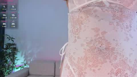 Snapshot of hannah_jonhson_1 chatting on October 2025 01:04:02 AM Hannah online show from October 2025 01:04:02 AM