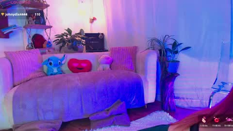 hannah_lovee online show from April 2026 03:06:01 AM