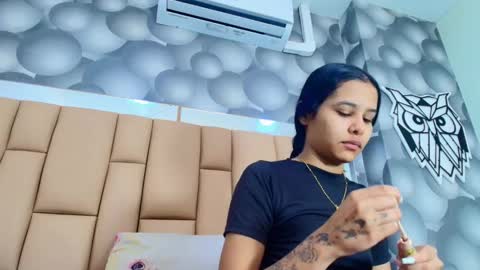 hannah_teehn online show from December 2025 07:08:02 PM