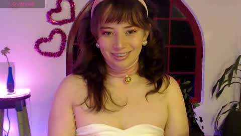 Snapshot of hannah_valhalla chatting on February 2025 04:47:01 AM Hannah online show from February 2025 04:47:01 AM