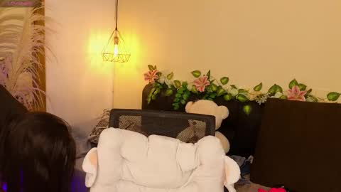 Hannah Williams online show from September 2025 09:16:01 PM