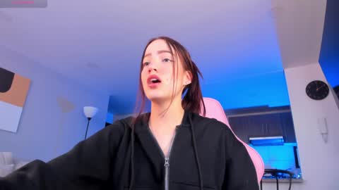 Hannah online show from January 2025 10:17:02 PM