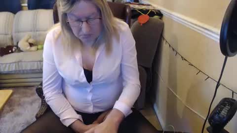 hannahcd57 online show from March 2026 02:04:02 AM