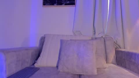 Hannah  online show from December 2025 11:39:02 AM