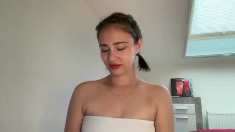 hannahinto online show from June 2026 12:55:02 PM