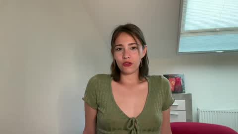 hannahinto online show from June 2026 12:39:01 PM