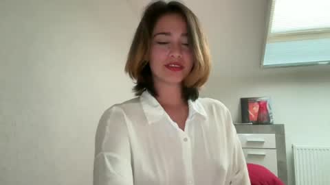 hannahinto online show from July 2026 02:51:01 PM