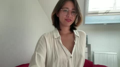 hannahinto online show from July 2026 02:02:01 PM