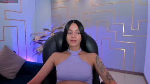 Snapshot of hannahjamesx chatting on February 2025 09:57:01 PM HANNAH J online show from February 2025 09:57:01 PM