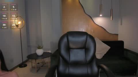 Snapshot of hannahjamesx chatting on February 2025 07:49:02 PM HANNAH J online show from February 2025 07:49:02 PM