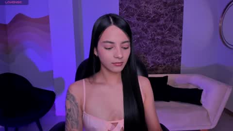 Snapshot of hannahjamesx chatting on February 2025 06:54:02 PM HANNAH J online show from February 2025 06:54:02 PM