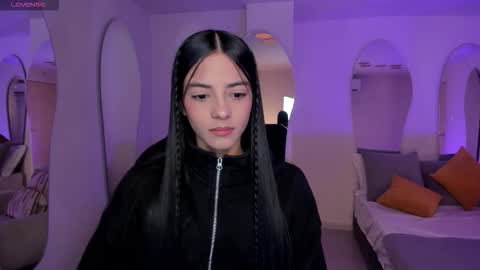 Snapshot of hannahjamesx chatting on November 2025 07:05:02 PM HANNAH J online show from November 2025 07:05:02 PM