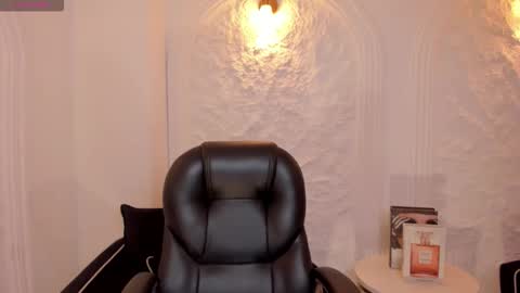 Snapshot of hannahjamesx chatting on November 2025 05:04:01 PM HANNAH J online show from November 2025 05:04:01 PM