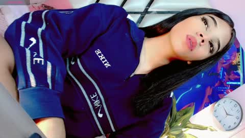 Snapshot of hannahsmit_ chatting on December 2024 05:21:01 AM hannahsmit_ online show from December 2024 05:21:01 AM