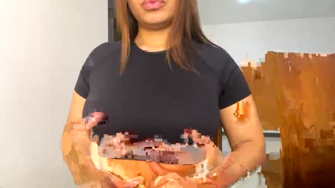 Snapshot of hannakoff chatting on January 2025 02:57:02 AM hannakoff online show from January 2025 02:57:02 AM