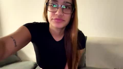 Snapshot of hannakoff chatting on September 2025 11:37:01 PM hannakoff online show from September 2025 11:37:01 PM