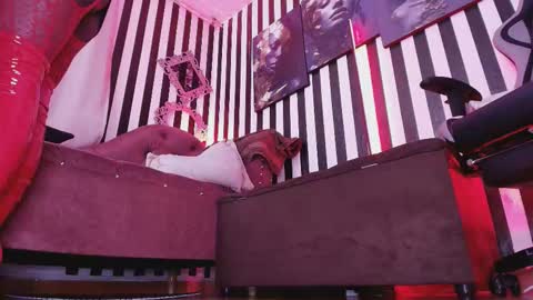 Snapshot of hannalicious4u chatting on November 2025 09:59:01 PM FOLLOW ME INTA MOONXMAFE online show from November 2025 09:59:01 PM