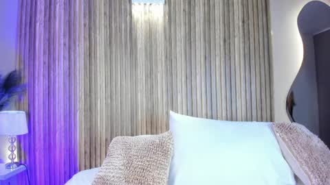 HannaPaola online show from March 2026 10:43:01 PM