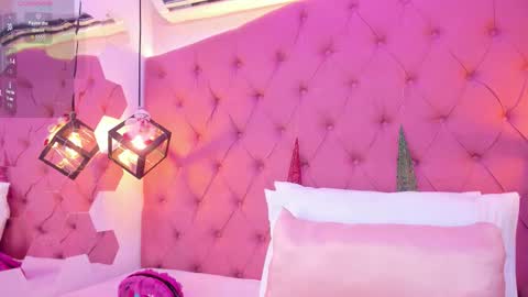 Hanna online show from December 2025 03:48:01 AM