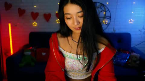 hannarosie online show from February 2025 08:10:01 PM