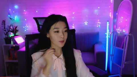 hannarosie online show from December 2025 07:10:02 PM