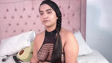 Hanna online show from December 2024 07:45:02 PM