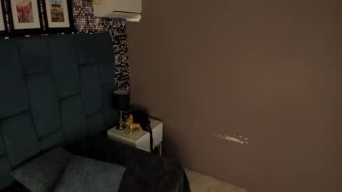 Snapshot of hanny_bliss chatting on December 2025 11:37:01 AM Hanny online show from December 2025 11:37:01 AM