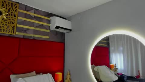 Snapshot of hanny_bliss chatting on May 2026 12:10:01 PM Hanny online show from May 2026 12:10:01 PM