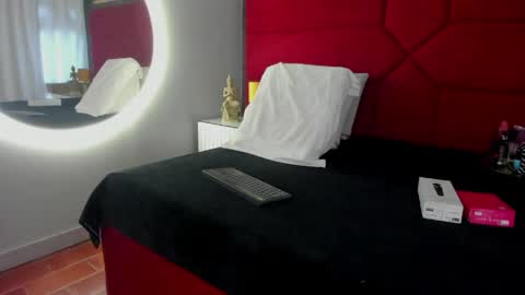 Snapshot of hanny_bliss chatting on May 2026 11:26:02 AM Hanny online show from May 2026 11:26:02 AM