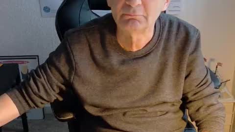 charly online show from November 2025 11:45:01 AM