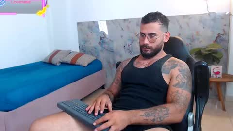 hanz_col online show from October 2025 06:06:02 PM