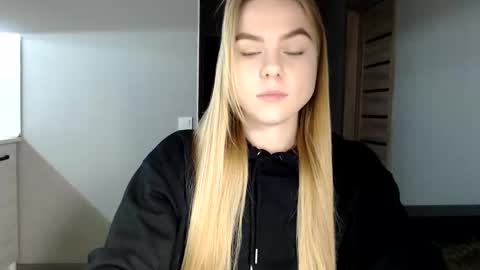 Snapshot of happy_fox_ chatting on January 2025 05:27:01 PM happy_fox_ online show from January 2025 05:27:01 PM