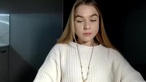 Snapshot of happy_fox_ chatting on February 2025 09:49:02 PM happy_fox_ online show from February 2025 09:49:02 PM