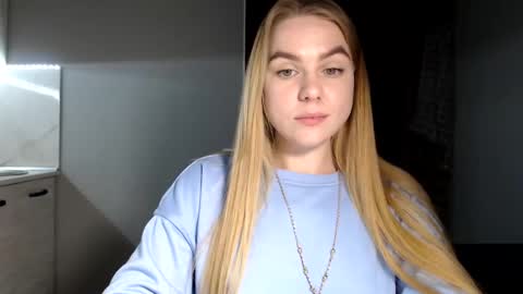 Snapshot of happy_fox_ chatting on March 2025 11:01:02 PM happy_fox_ online show from March 2025 11:01:02 PM