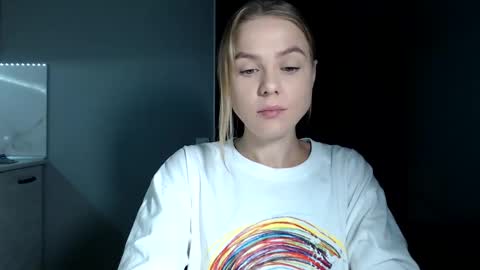 Snapshot of happy_fox_ chatting on October 2025 07:47:01 PM happy_fox_ online show from October 2025 07:47:01 PM