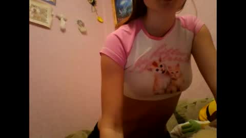 happyemily  online show from February 2026 09:30:01 PM