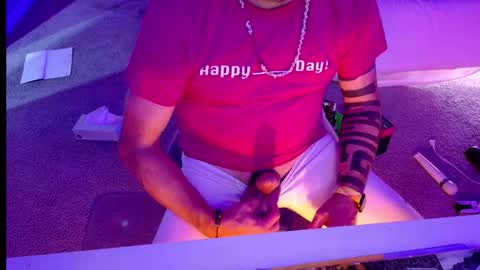 Snapshot of happyendingstory chatting on November 2025 07:08:01 AM Josh Hamilton online show from November 2025 07:08:01 AM