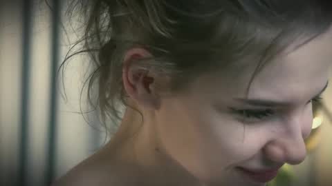 Evy  online show from April 2026 07:58:02 PM