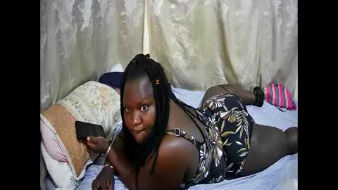Snapshot of happysonia chatting on May 2026 06:41:01 AM happysonia online show from May 2026 06:41:01 AM