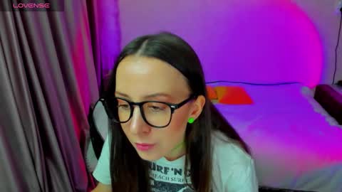 Stephanie online show from February 2026 07:54:01 PM