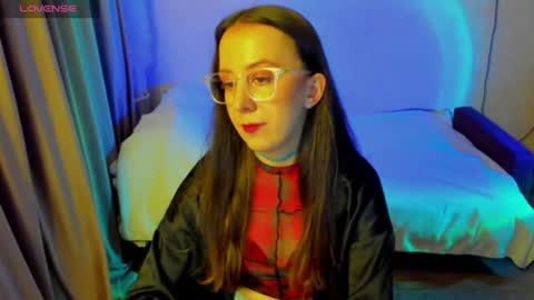 Snapshot of happystephanie chatting on June 2026 09:35:01 PM Stephanie online show from June 2026 09:35:01 PM
