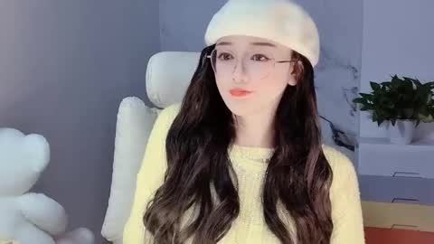 Snapshot of happysweetie168 chatting on December 2024 03:22:01 PM Daisy online show from December 2024 03:22:01 PM