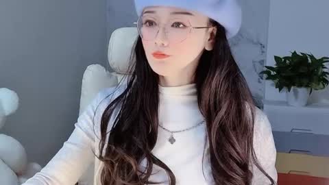 Snapshot of happysweetie168 chatting on December 2024 03:02:02 AM Daisy online show from December 2024 03:02:02 AM