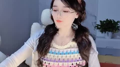 Snapshot of happysweetie168 chatting on December 2024 04:21:02 PM Daisy online show from December 2024 04:21:02 PM