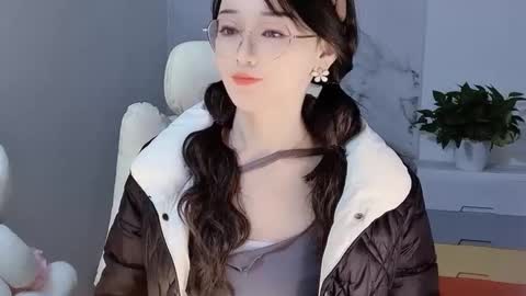 Snapshot of happysweetie168 chatting on December 2024 06:35:01 AM Daisy online show from December 2024 06:35:01 AM