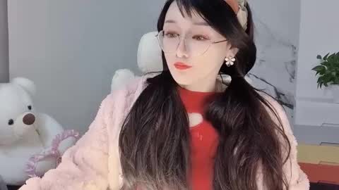 Snapshot of happysweetie168 chatting on February 2025 04:36:01 PM Daisy online show from February 2025 04:36:01 PM