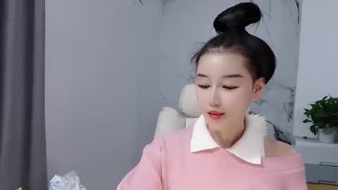 Snapshot of happysweety1688 chatting on December 2025 05:18:02 PM happysweety1688 online show from December 2025 05:18:02 PM